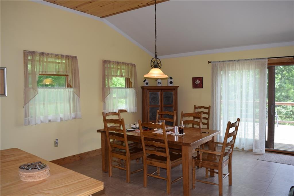 971 Haul Road Burgettstown, PA 15021 - Photo 10 of 25 Dining Room
