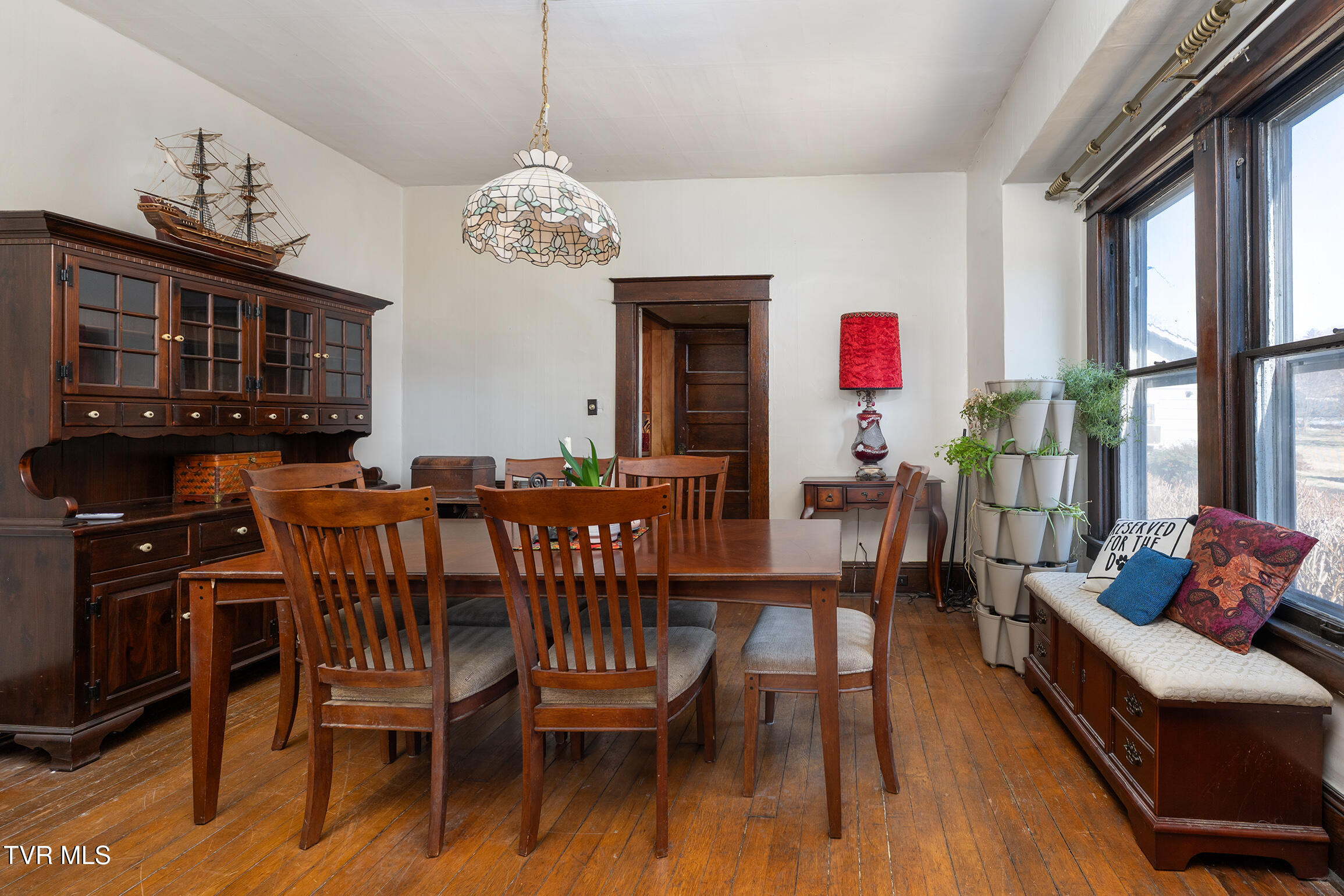 317 Gay Street Erwin, TN 37650 - Photo 11 of 31 317 Gay St15