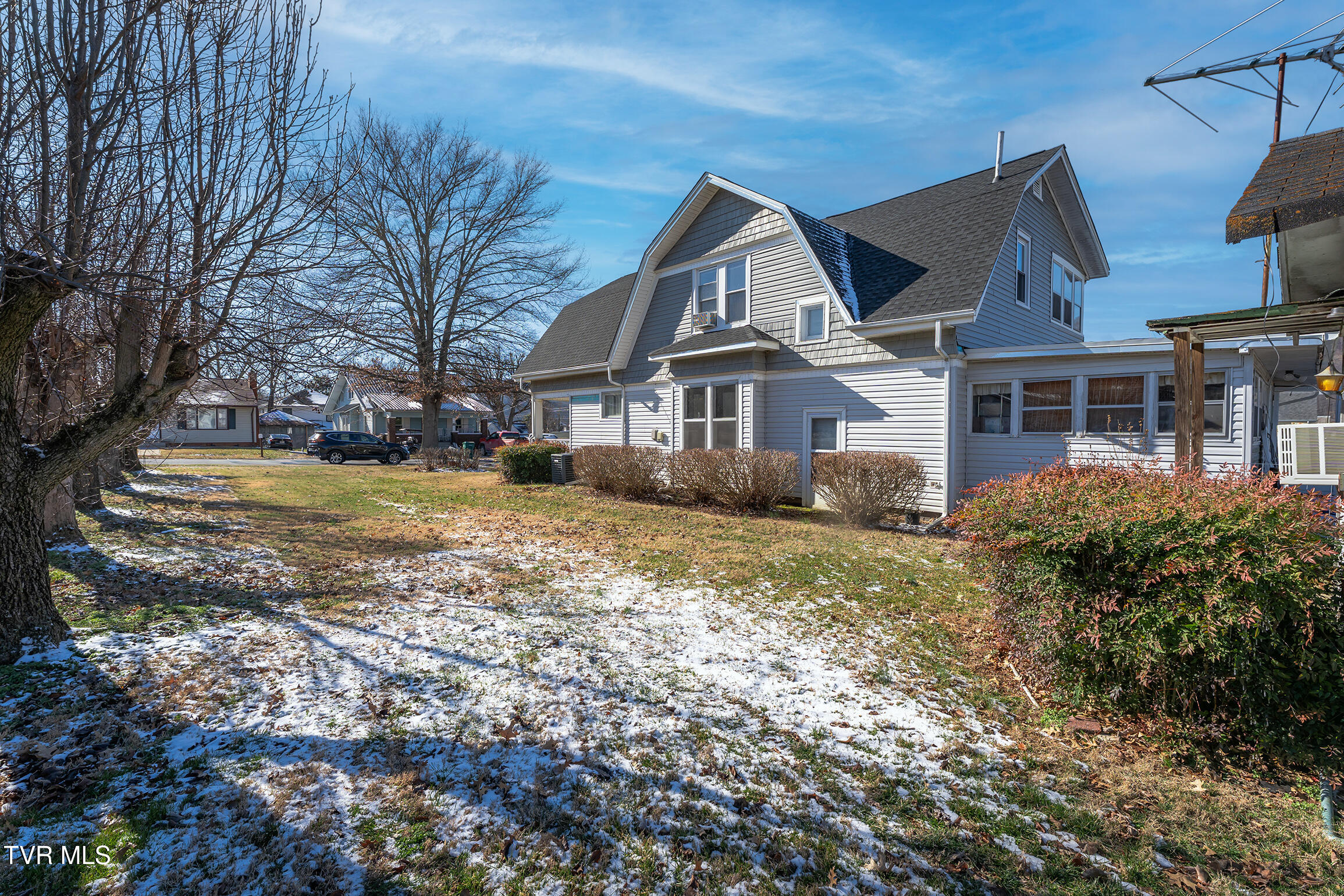 317 Gay Street Erwin, TN 37650 - Photo 23 of 31 317 Gay St32