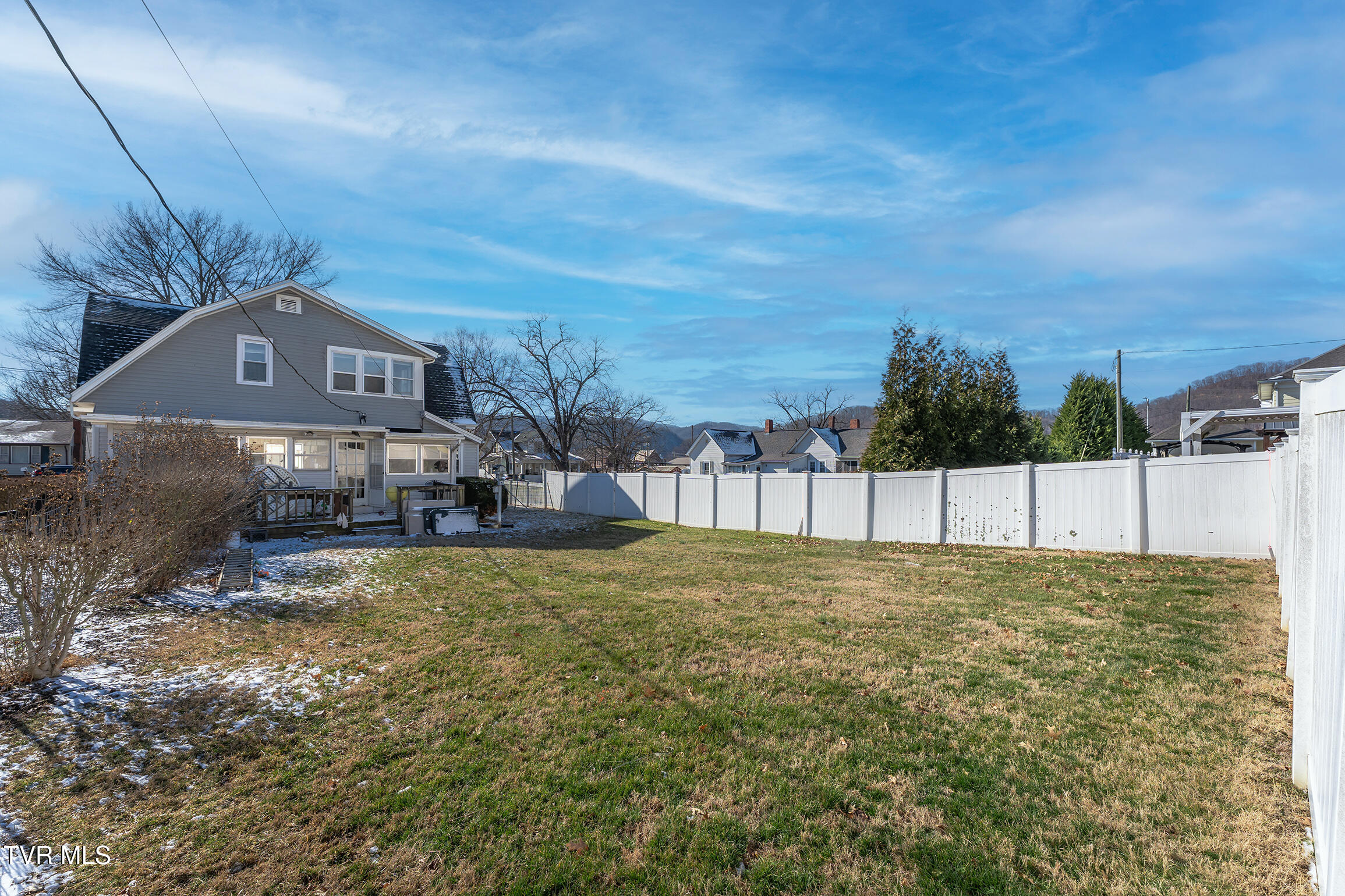 317 Gay Street Erwin, TN 37650 - Photo 24 of 31 317 Gay St33