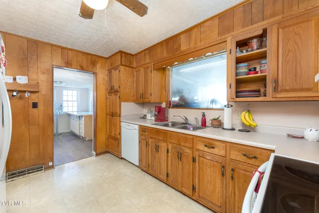 $289,000 | 317 Gay Street, Erwin, TN 37650