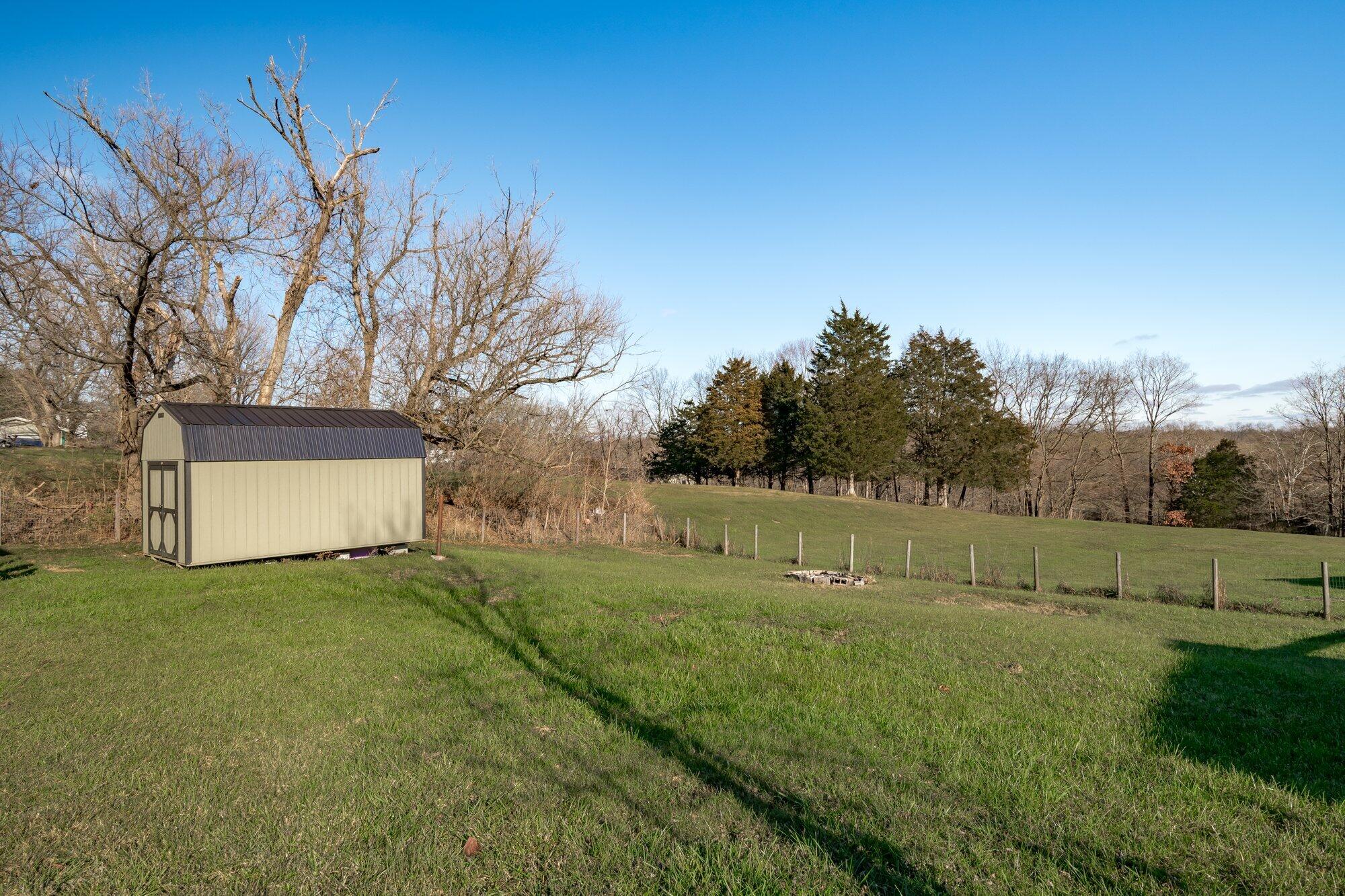 3992 Switzer Road Frankfort, KY 40601 - Photo 20 of 25 3992_switzer_rd_12_11_23-027.jpg-SMALL