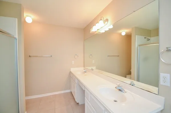 $2,400 | 1118 Cambrian Park Court, Sugar Land, TX 77479