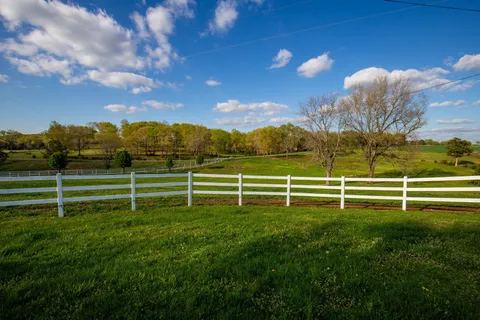 $825,000 | 501 Burnt Hill Road, Unionville, TN 37180