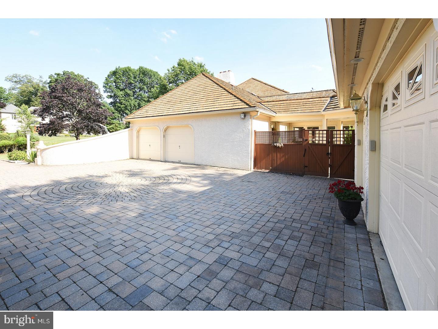 510 Northfield Road Devon, PA 19333 - Photo 23 of 25 Driveway