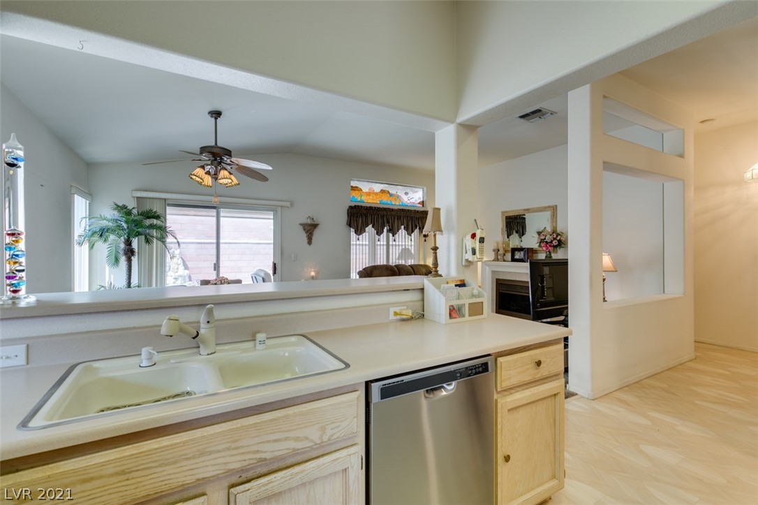483 Edgefield Ridge Place Henderson, NV 89012 - Photo 27 of 38 Gallery Image 27