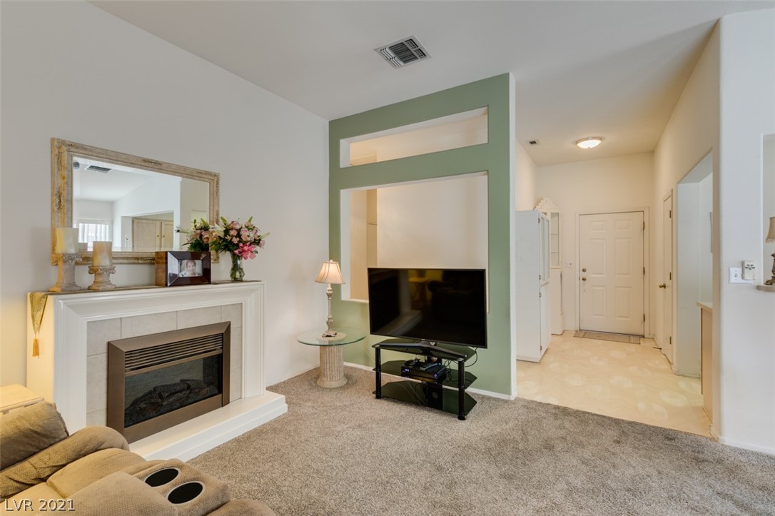 483 Edgefield Ridge Place Henderson, NV 89012 - Photo 8 of 38 Gallery Image 8