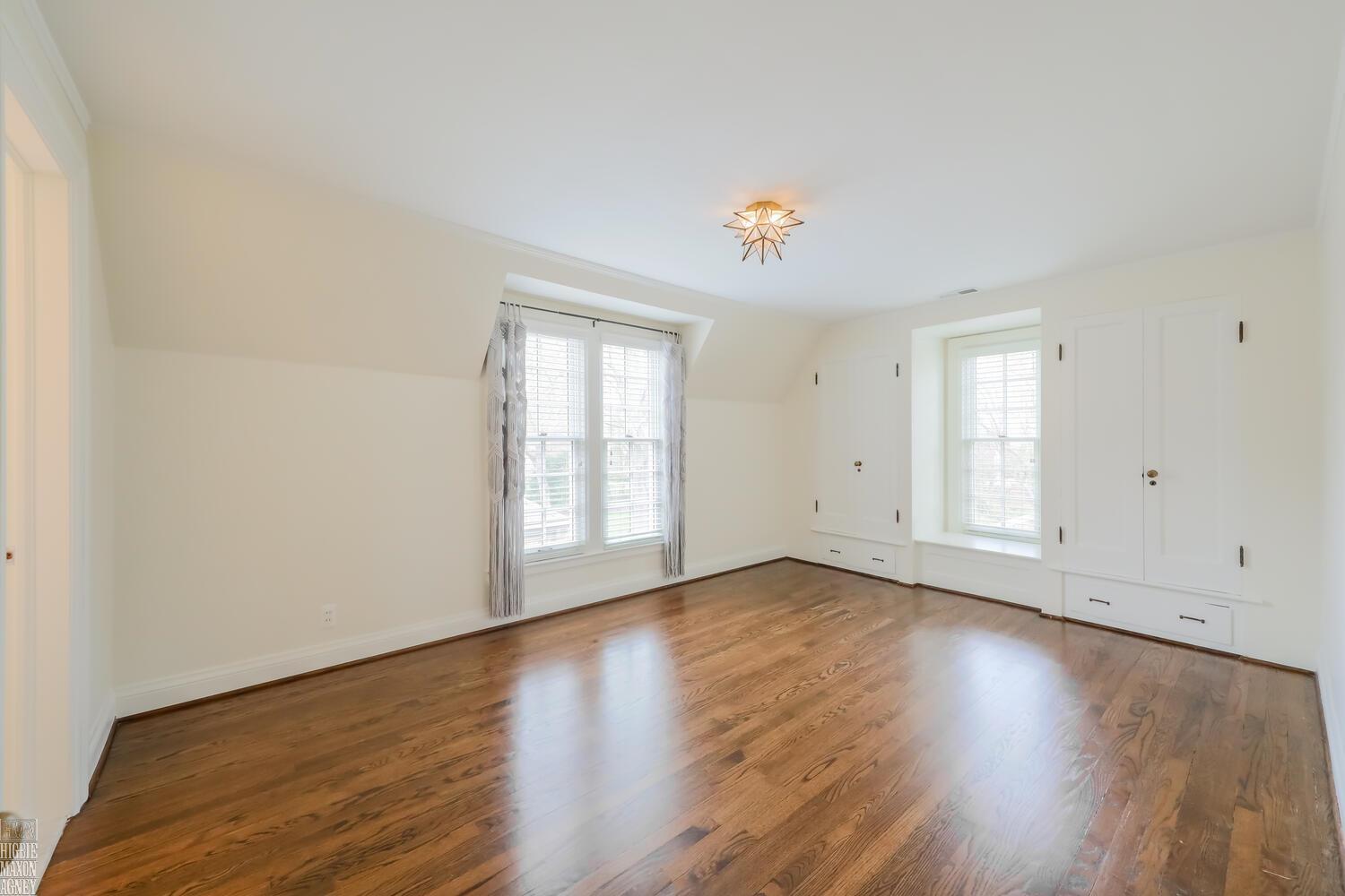 92 Moran Road Grosse Pointe, MI 48236 - Photo 31 of 54 50172882-3efc0da7-b661-40ef-97e2-33d7bd91a847.JPG