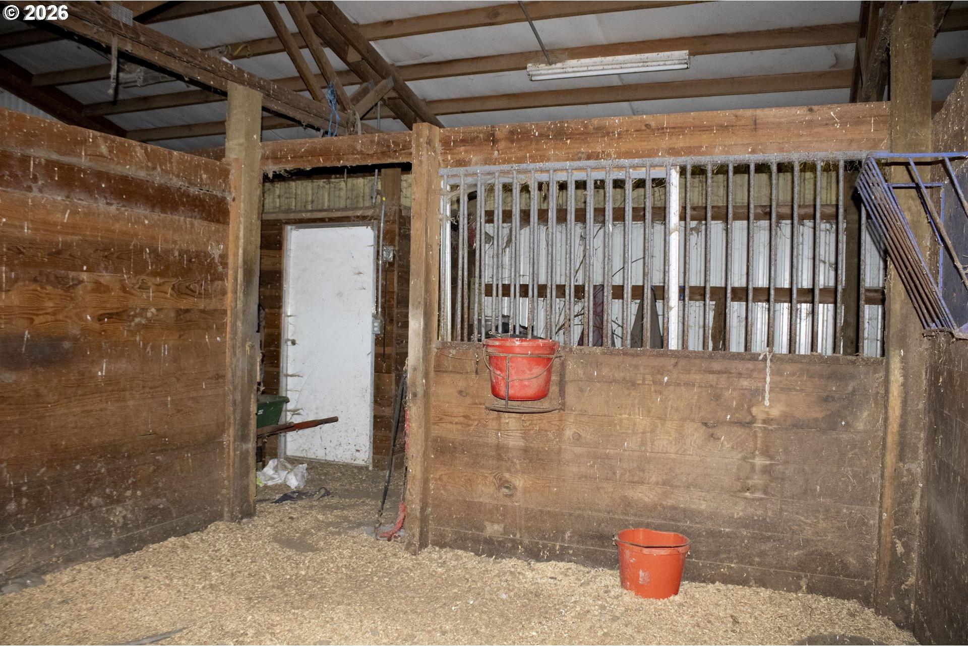 5125 Southeast Jenne Road Portland, OR 97236 - Photo 14 of 16 Barn