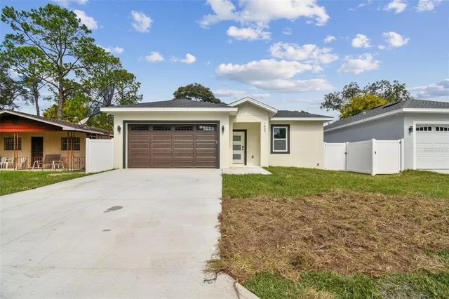 front view of house with a yard