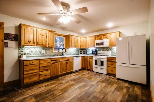 $279,900 | 5309 Ethel Drive, St. Joseph, MO 64506