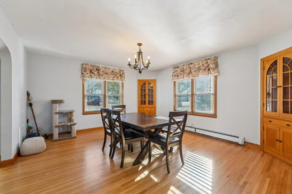 $329,900 | 240 South Meridian Street, Belle Plaine, MN 56011