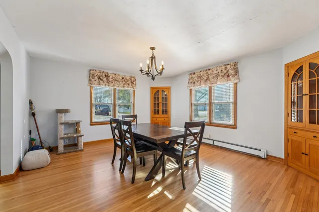 $341,900 | 240 South Meridian Street, Belle Plaine, MN 56011