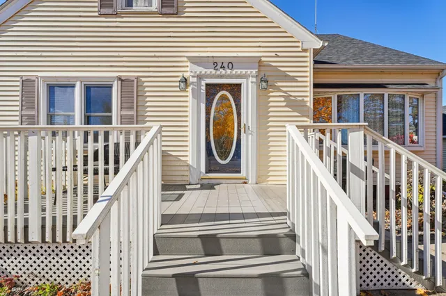 $341,900 | 240 South Meridian Street, Belle Plaine, MN 56011