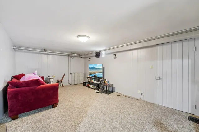 $341,900 | 240 South Meridian Street, Belle Plaine, MN 56011