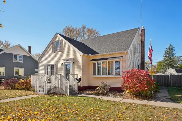 $329,900 | 240 South Meridian Street, Belle Plaine, MN 56011