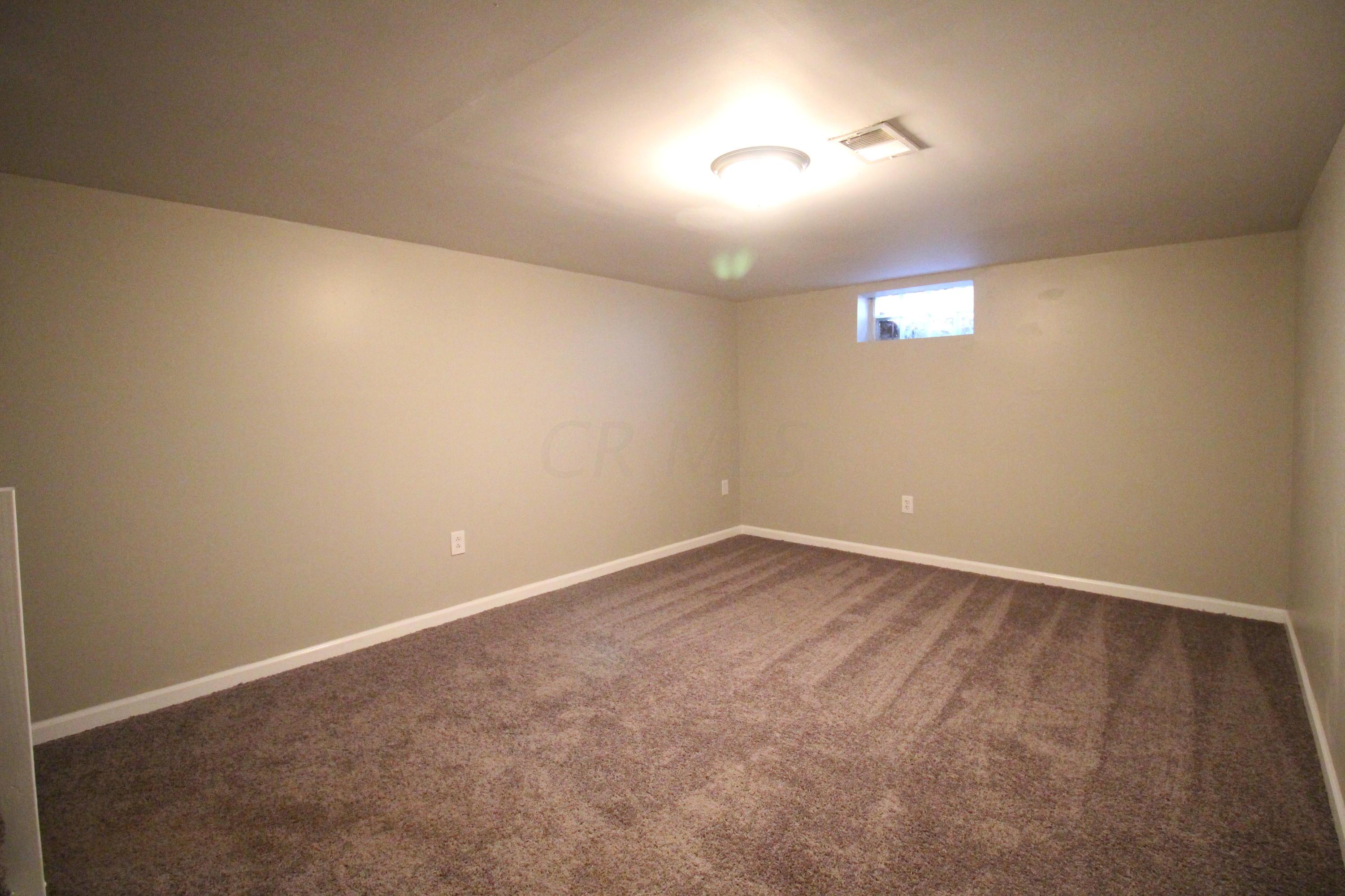1671 Ferris Road Columbus, OH 43224 - Photo 16 of 21 Gallery Image 16