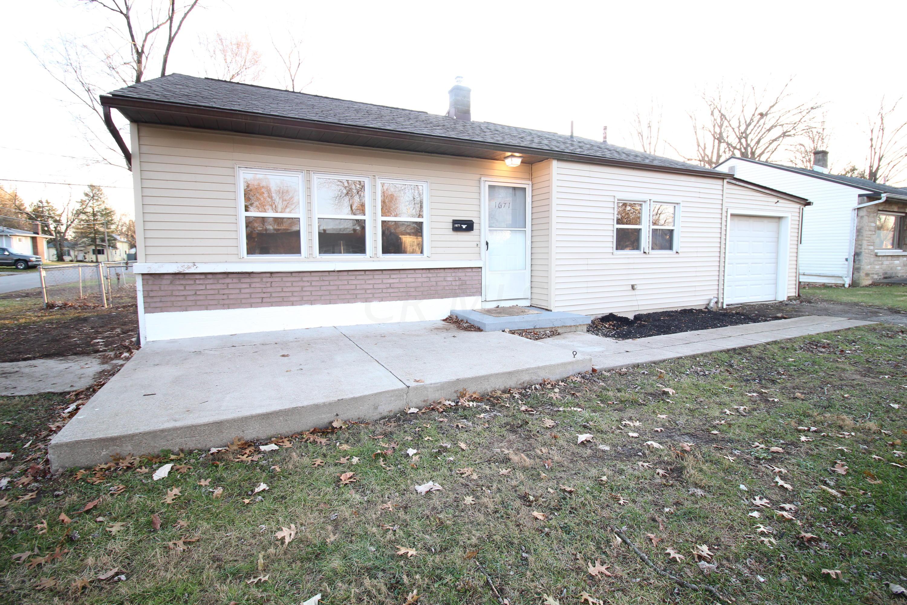 1671 Ferris Road Columbus, OH 43224 - Photo 2 of 21 Gallery Image 2
