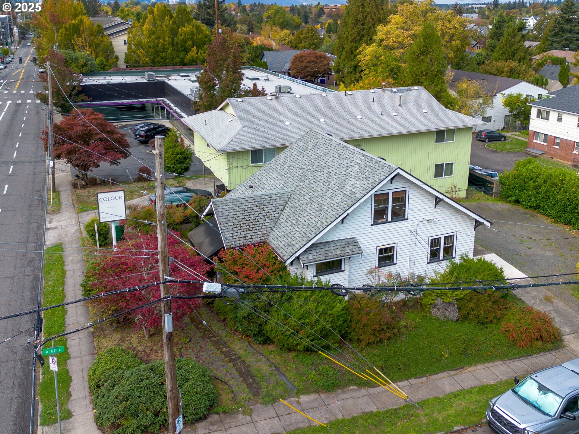 6055 East Burnside Street Portland, OR 97213 - Photo 2 of 32 a aerial view of a house with garden