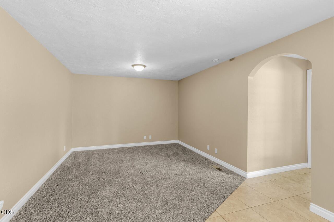 106 Victoria Way Central Point, OR 97502 - Photo 12 of 32 Gallery Image 12