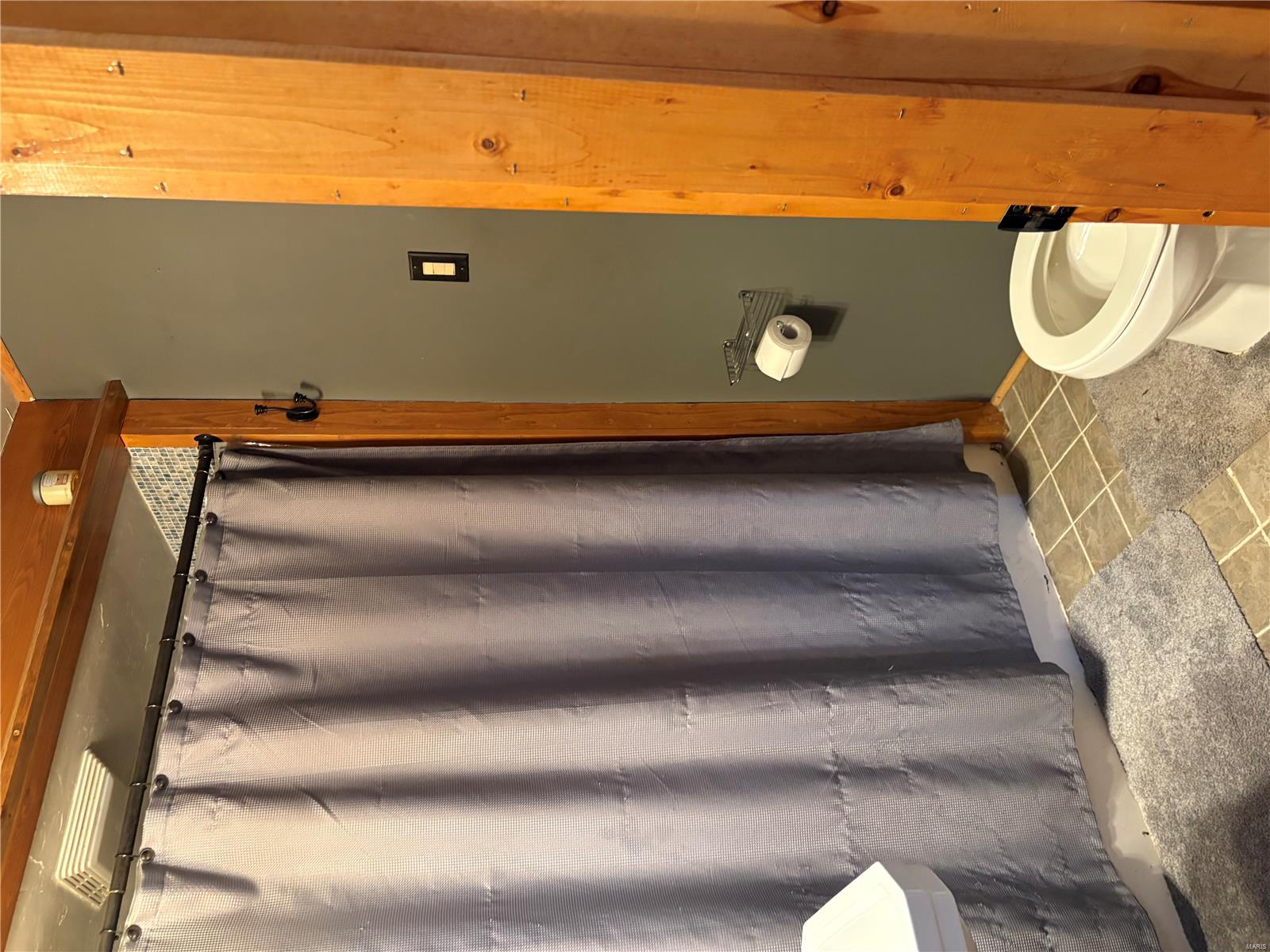 113 Paradise Lane Mitchell, IL 62040 - Photo 12 of 23