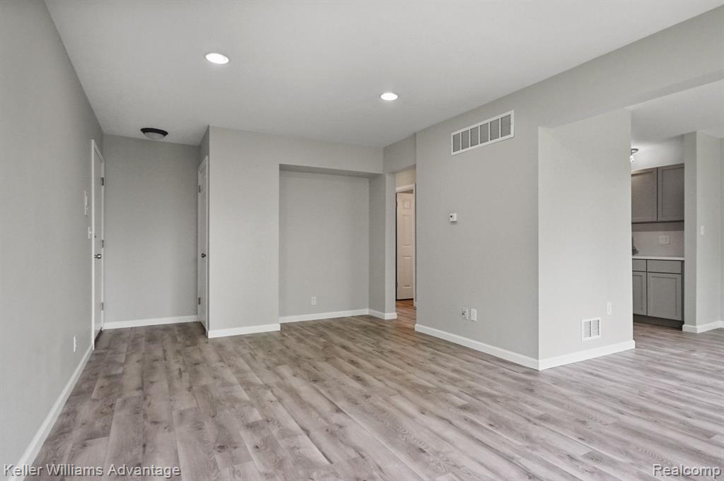 29608 Hoover Road, Unit 608 Warren, MI 48093 - Photo 6 of 29 Gallery Image 6