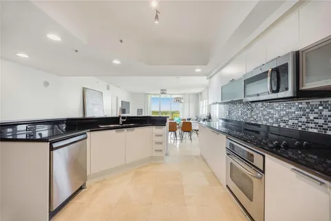 $599,000 | 14951 Royal Oaks Lane, Unit 1109, North Miami, FL 33181