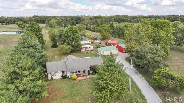 $429,000 | 13180 Meadow Lane, Bunker Hill, IL 62014