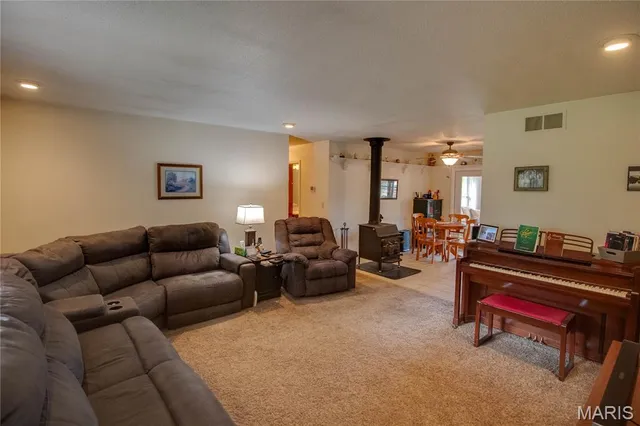 $429,000 | 13180 Meadow Lane, Bunker Hill, IL 62014