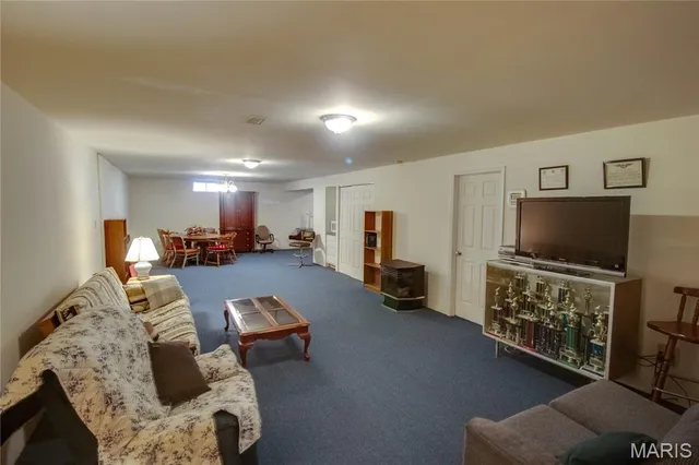 $429,000 | 13180 Meadow Lane, Bunker Hill, IL 62014