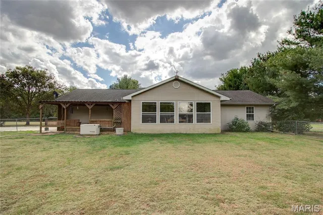 $429,000 | 13180 Meadow Lane, Bunker Hill, IL 62014