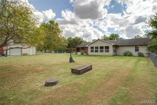 $429,000 | 13180 Meadow Lane, Bunker Hill, IL 62014