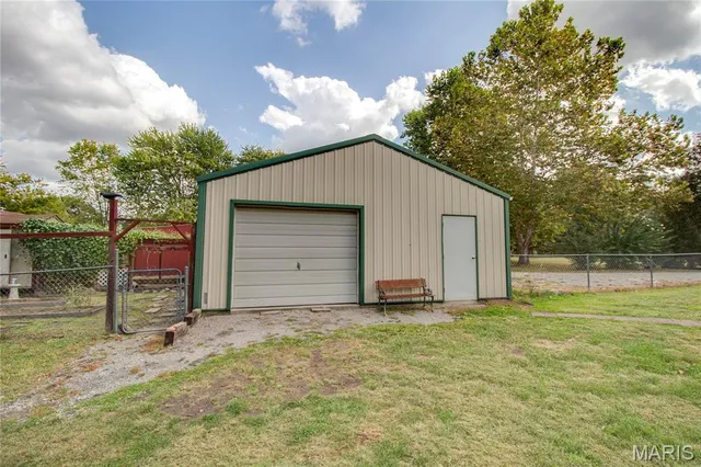 $429,000 | 13180 Meadow Lane, Bunker Hill, IL 62014