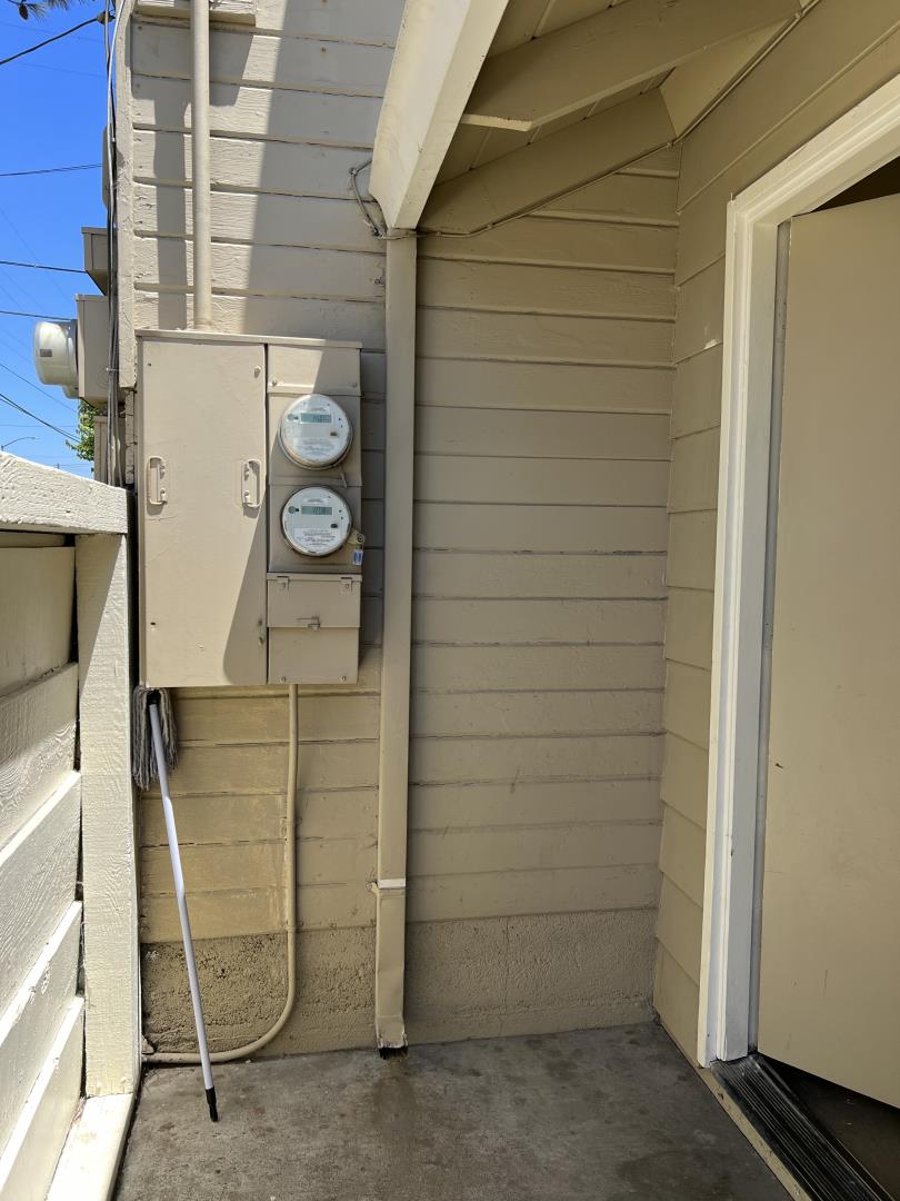 101 Smith Street Salinas, CA 93905 - Photo 10 of 26 a close up of a door