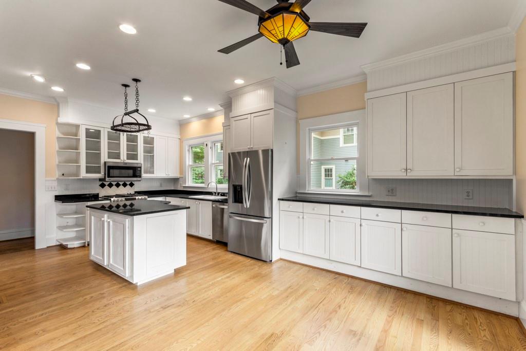 327 Adams Street Decatur, GA 30030 - Photo 11 of 34