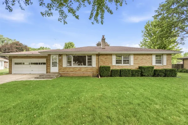 $270,000 | 1551 South Windsor Drive, St. Joseph, MI 49085