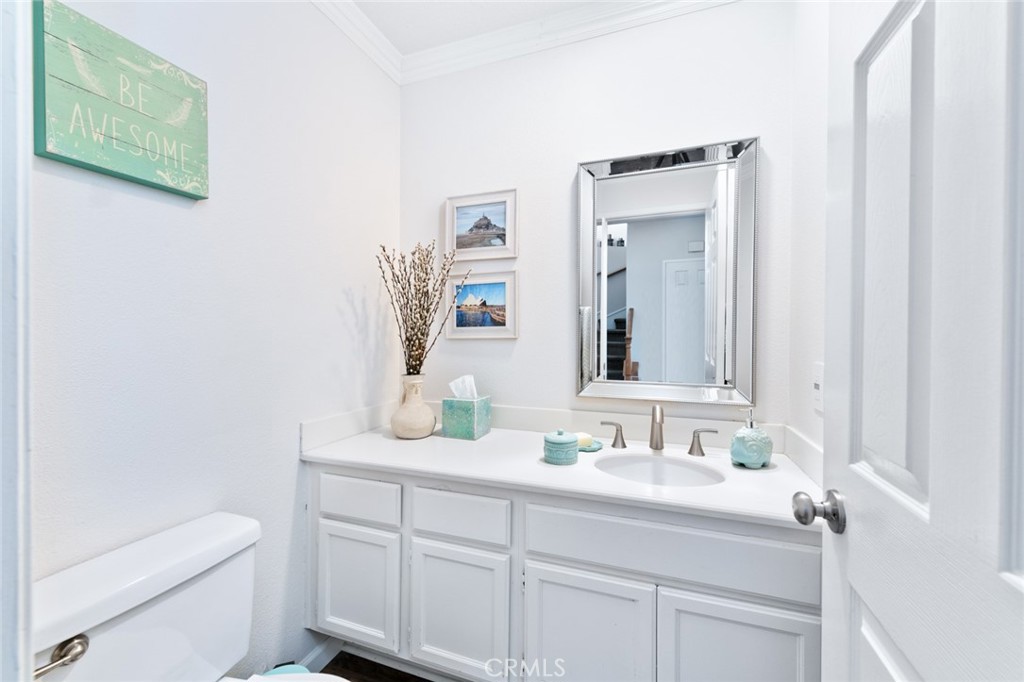86 Pasto Rico Rancho Santa Margarita, CA 92688 - Photo 12 of 22 Powder Room