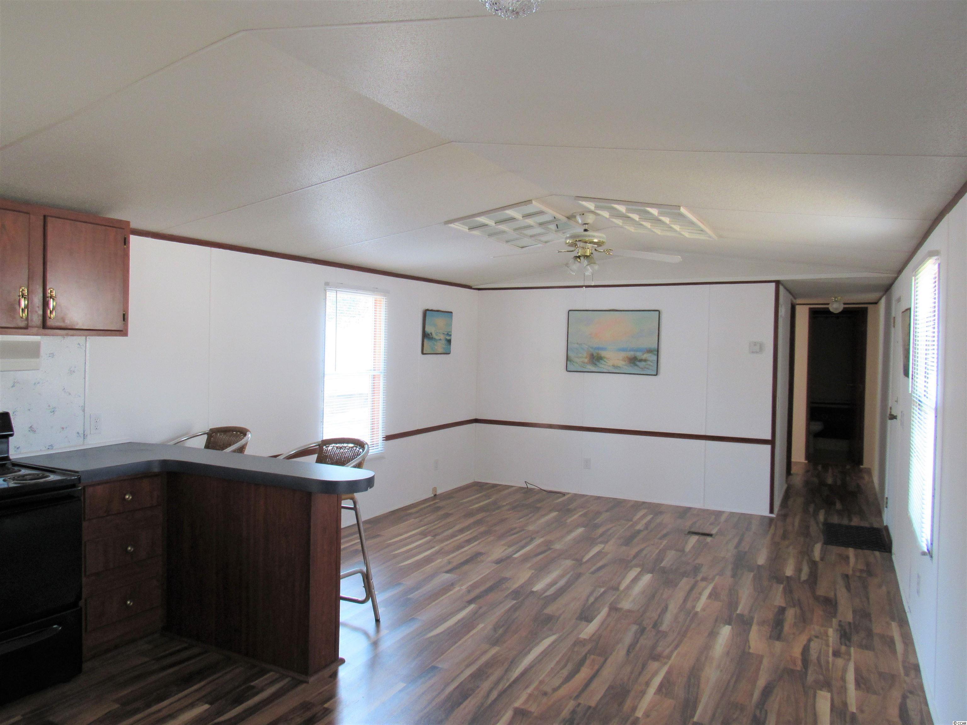 536 Key Largo Avenue Murrells Inlet, SC 29576 - Photo 4 of 28