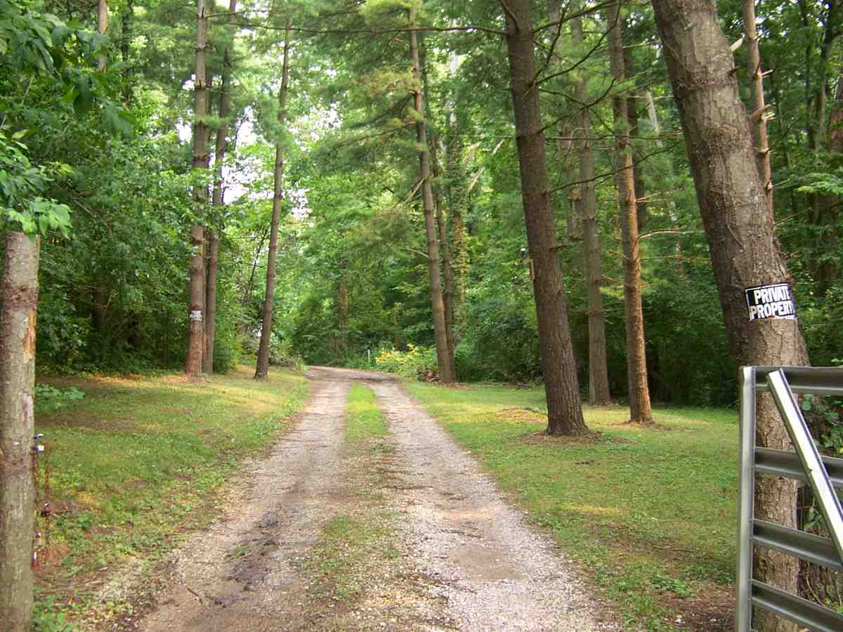 1810 Mackey Ferry Road Mount Vernon, IN 47620 - Photo 11 of 29 Gallery Image 11