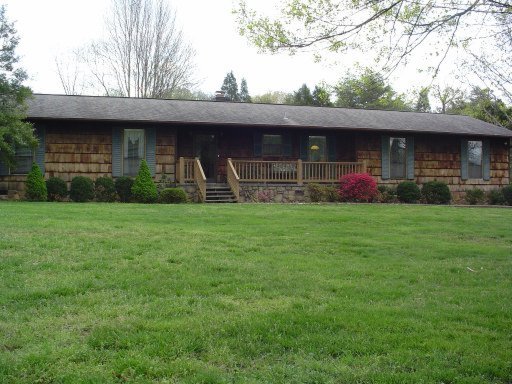 604 East Raccoon Valley Drive Heiskell, TN 37754 - Photo 1 of 1 Primary Photo