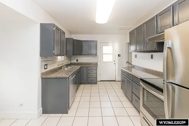 $230,000 | 34 South 6th W Street, Green River, WY 82935