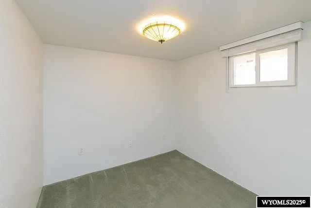 $230,000 | 34 South 6th W Street, Green River, WY 82935