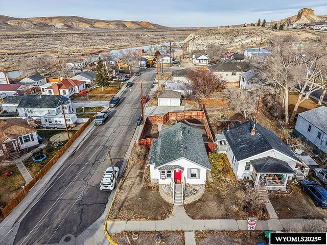 $230,000 | 34 South 6th W Street, Green River, WY 82935