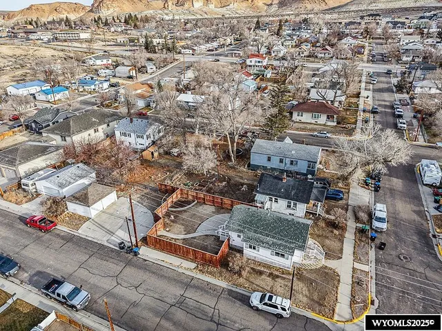 $230,000 | 34 South 6th W Street, Green River, WY 82935