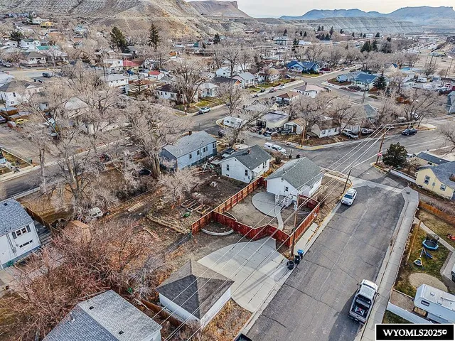 $230,000 | 34 South 6th W Street, Green River, WY 82935
