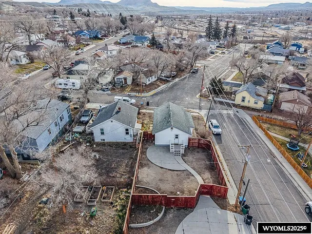$230,000 | 34 South 6th W Street, Green River, WY 82935