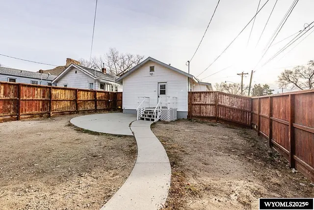 $230,000 | 34 South 6th W Street, Green River, WY 82935