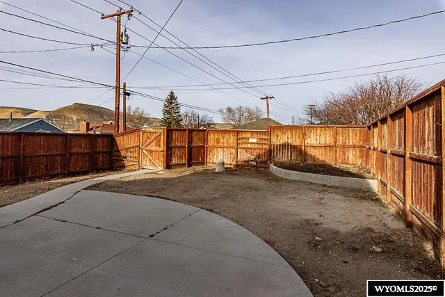 $230,000 | 34 South 6th W Street, Green River, WY 82935