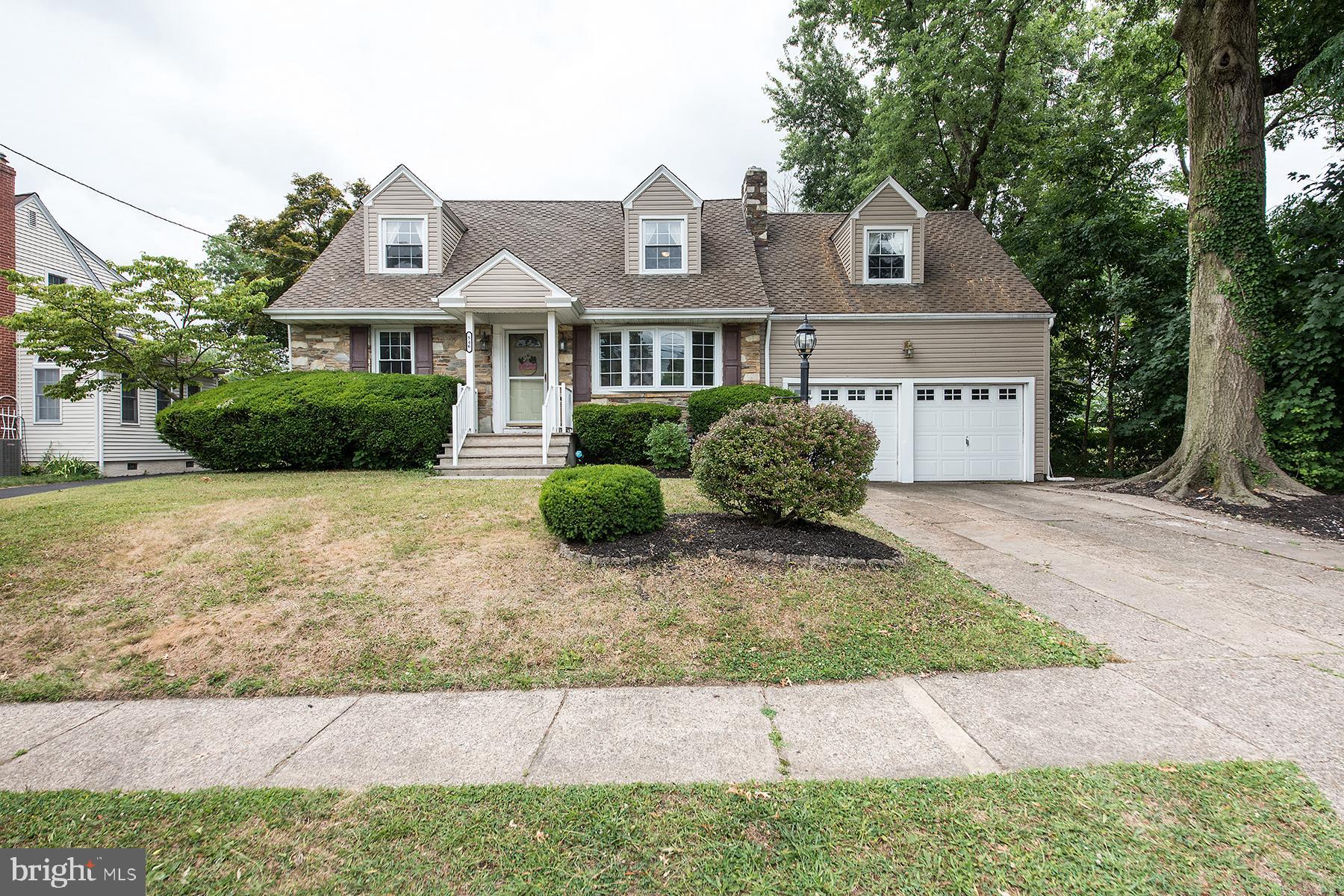 546 Maple Avenue Ewing, NJ 08618 - Photo 1 of 37 Front view