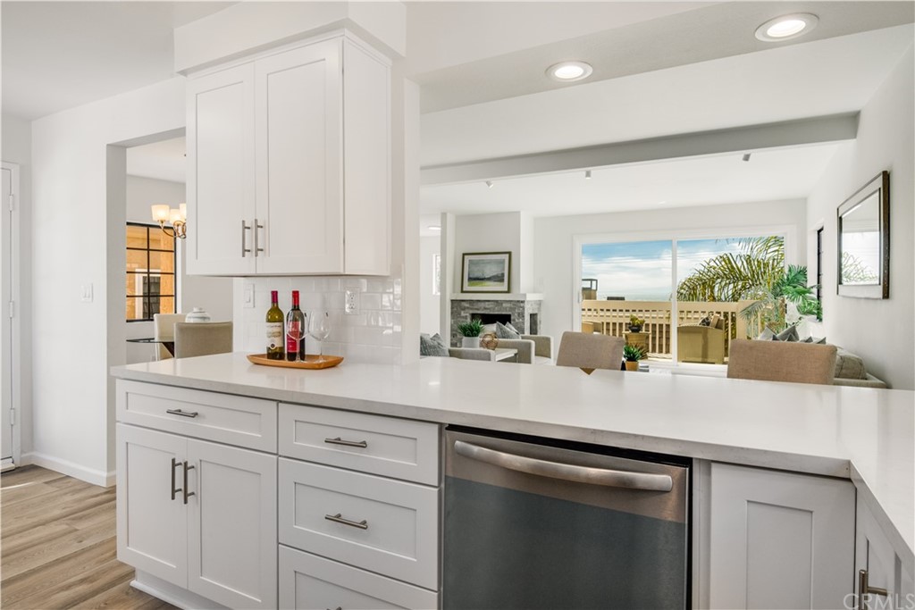 541 Monterey Boulevard Hermosa Beach, CA 90254 - Photo 16 of 41